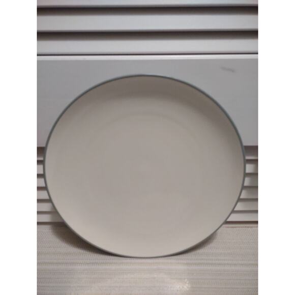Noritake Colorwave Green 8485 12" stoneware serving chop plate platter - Picture 1 of 3